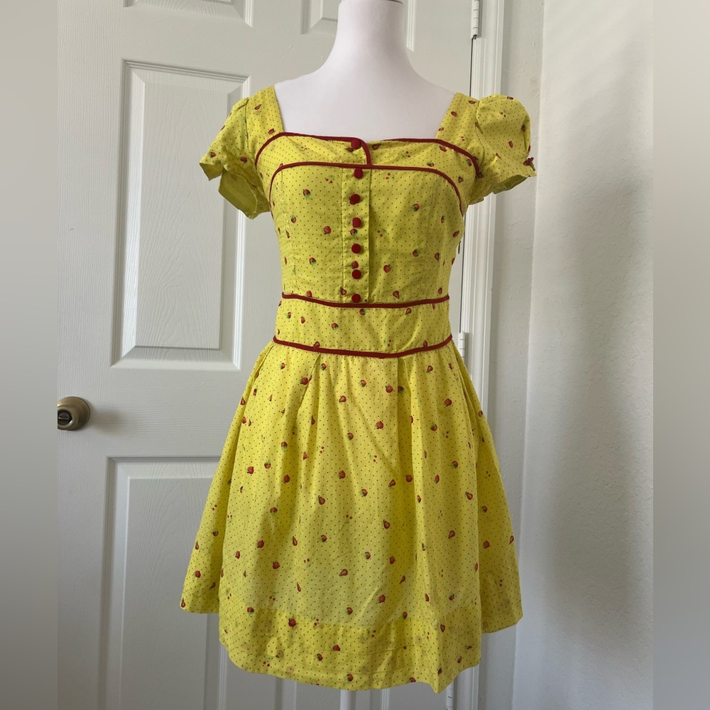 Farm Rio mini dress size Small (runs like XS in my opinion)